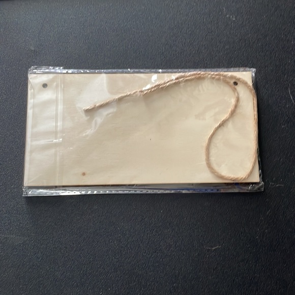 2pc wall decor this is us - Picture 2 of 3